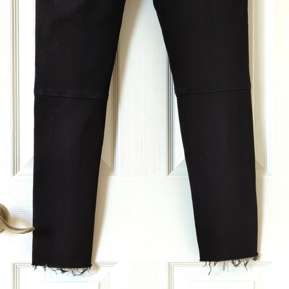 Etienne Marcel High Rise Zip Pocket Ankle Cropped Raw Hem Skinny Jeans Black 28 - Picture 6 of 16